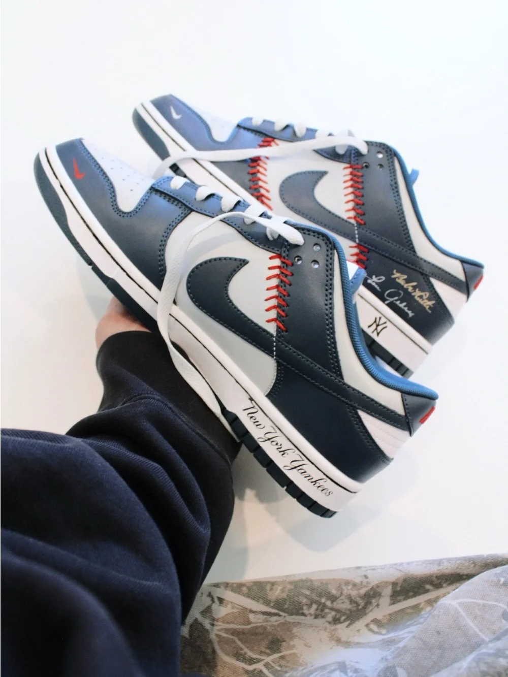 NY Yankees Nike Dunk Low 9.5